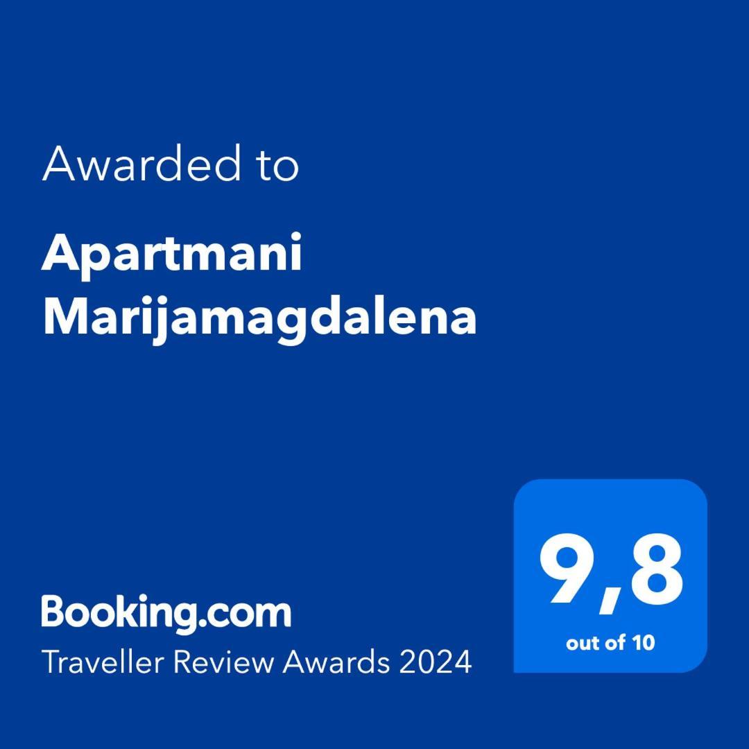 Apartmani Marijamagdalena Gracac  Exterior photo