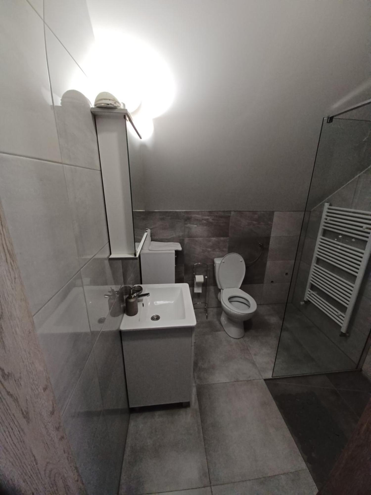 Apartmani Marijamagdalena Gracac  Exterior photo